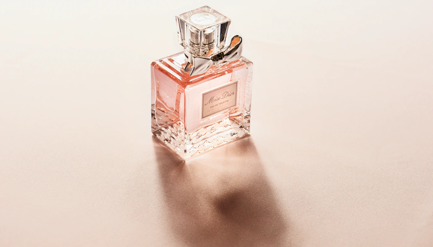 Fragrance presentation mood — premium perfume bottle